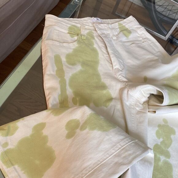 Cream with green tie-dye painter, pants jeans. High waisted, wide leg size 26. - Picture 6 of 14